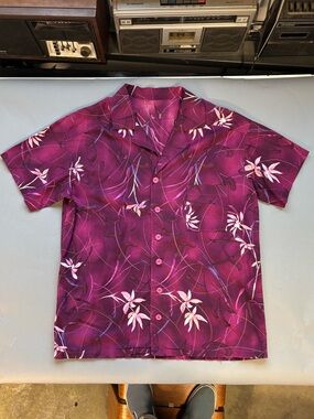 Vintage psychedelic print Hawaiian style shirt, excellent used condition